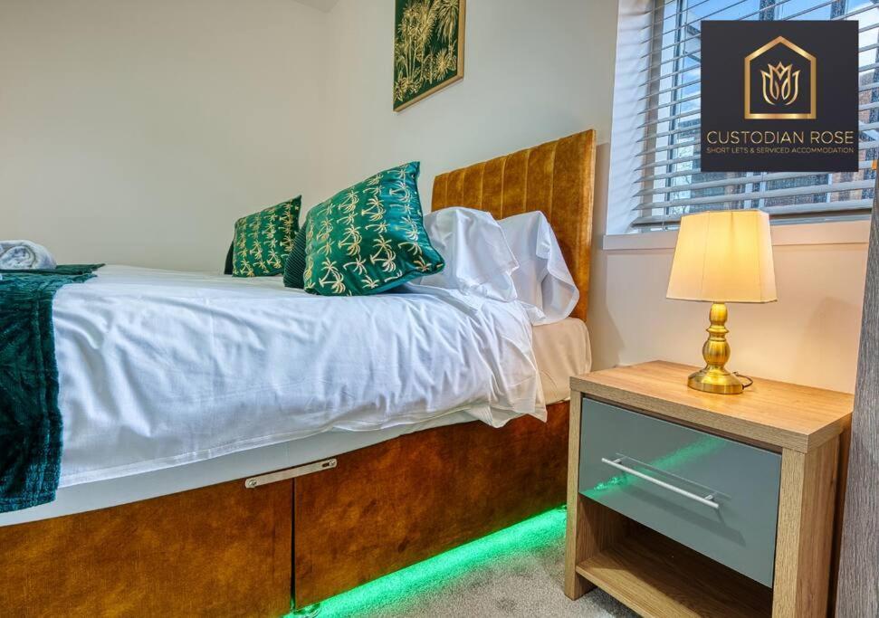 Two Bedroom - Central Peterborough - New Year Discount ภายนอก รูปภาพ