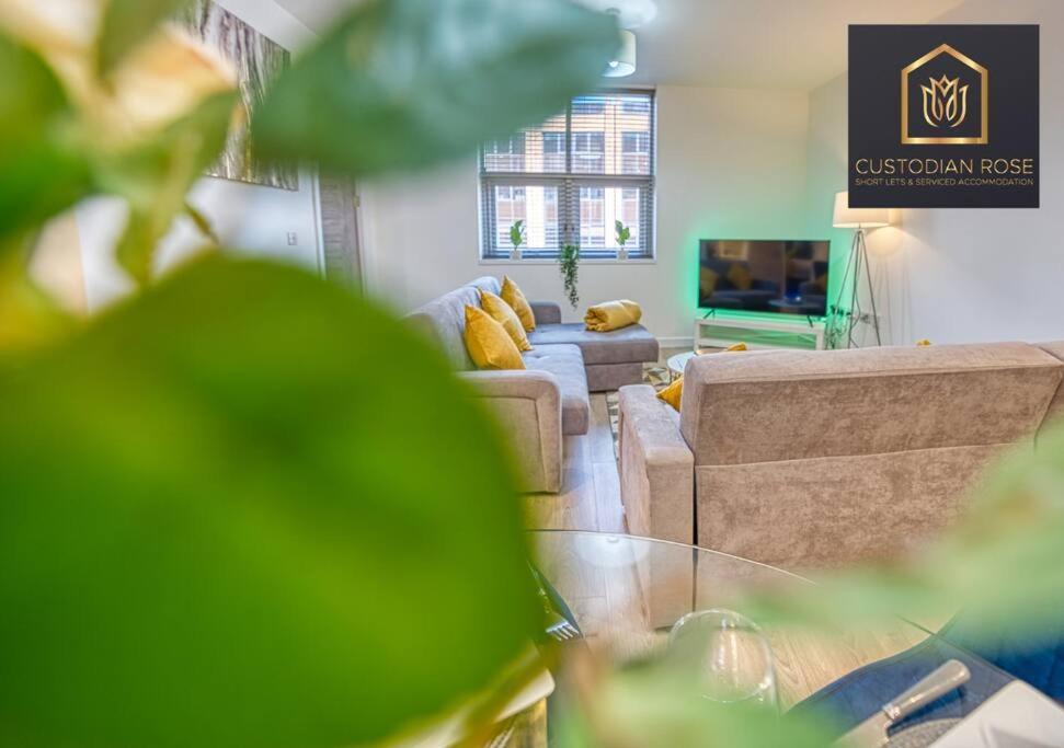 Two Bedroom - Central Peterborough - New Year Discount ภายนอก รูปภาพ