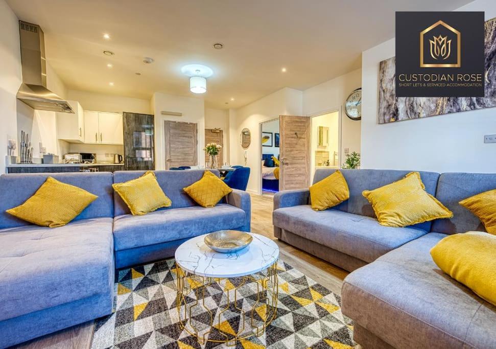 Two Bedroom - Central Peterborough - New Year Discount ภายนอก รูปภาพ