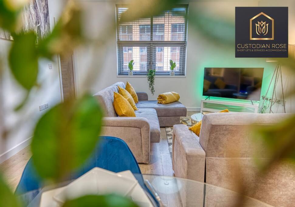 Two Bedroom - Central Peterborough - New Year Discount ภายนอก รูปภาพ